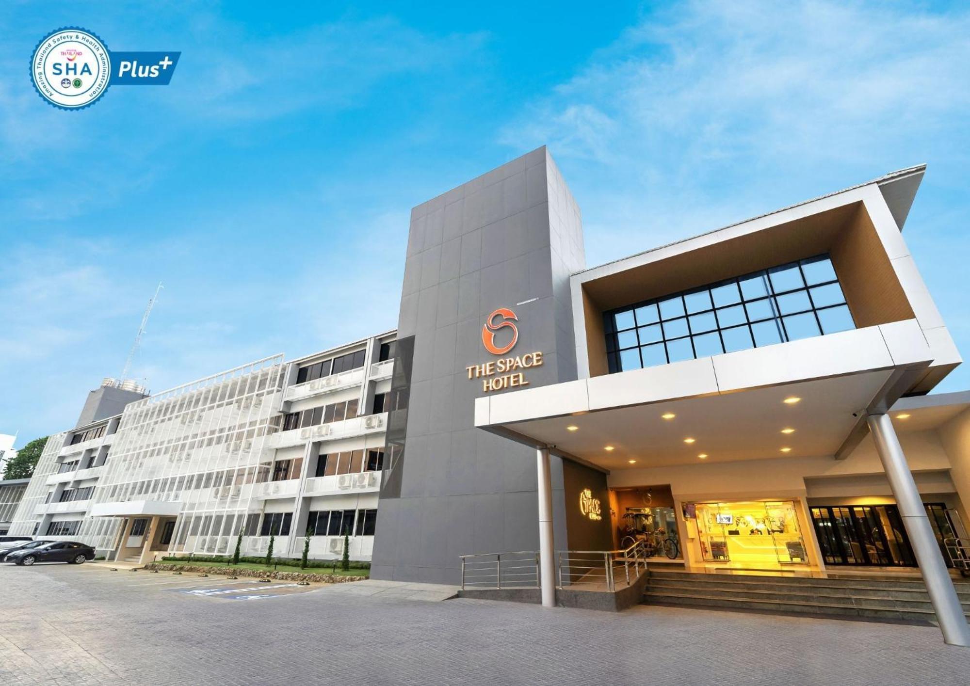The Space Hotel Lampang Exteriör bild